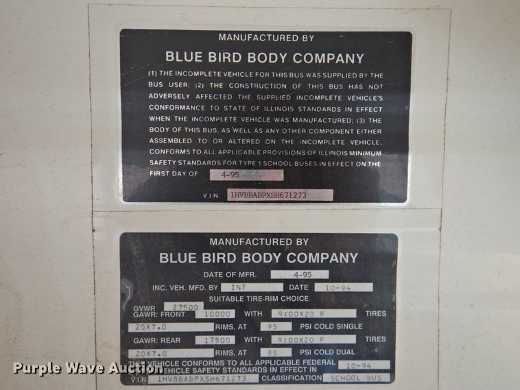 image for item DG1589 1995 International 3800  school bus