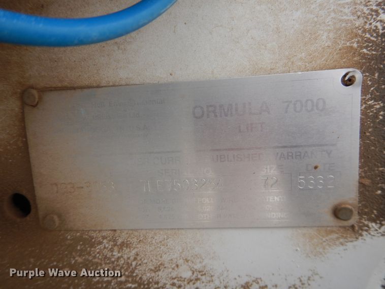 image for item DG8495 2005 Autocar WX  refuse truck