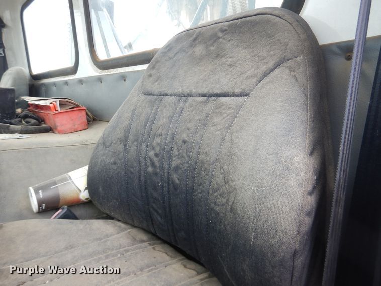 image for item DG8495 2005 Autocar WX  refuse truck