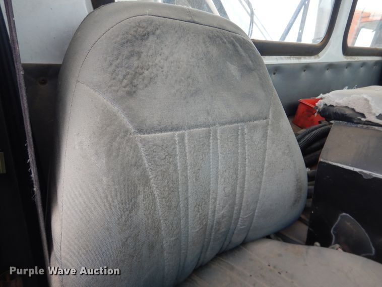 image for item DG8495 2005 Autocar WX  refuse truck