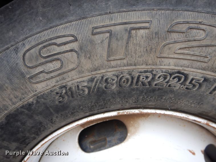 image for item DG8495 2005 Autocar WX  refuse truck