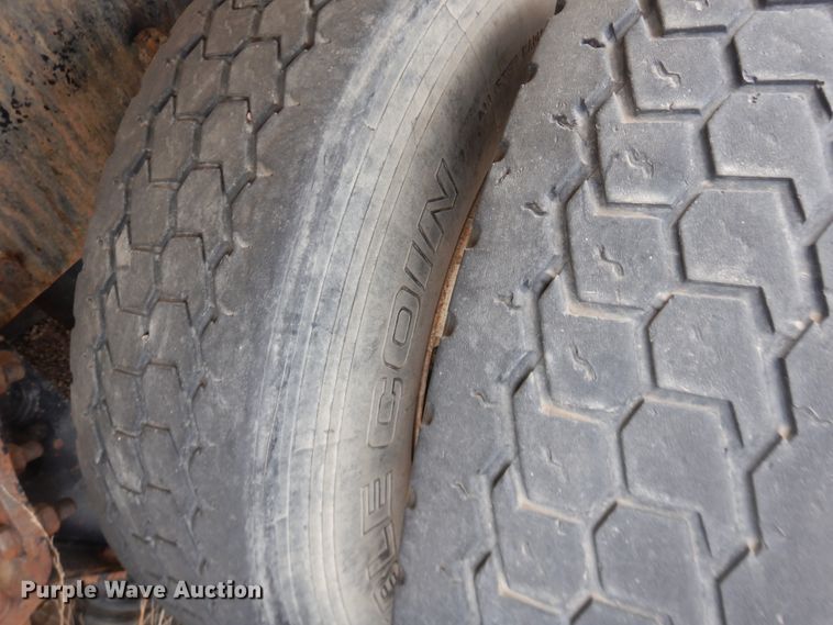 image for item DG8495 2005 Autocar WX  refuse truck