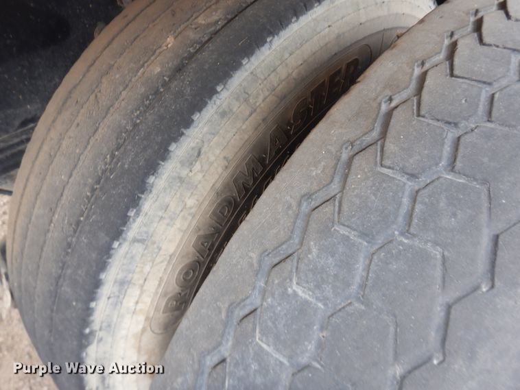 image for item DG8495 2005 Autocar WX  refuse truck