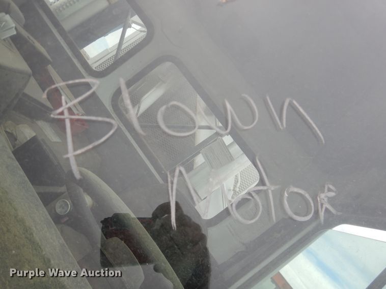 image for item DG8495 2005 Autocar WX  refuse truck