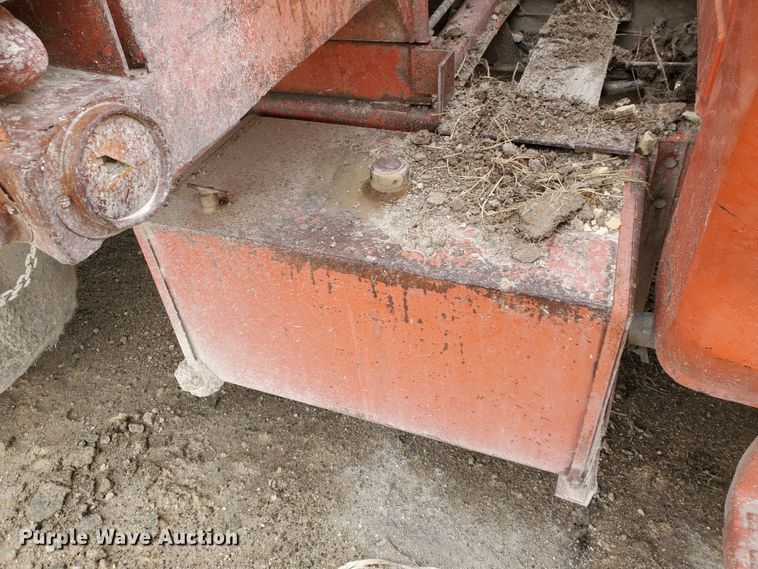 image for item DI4751 1976 Ford F700  dump truck