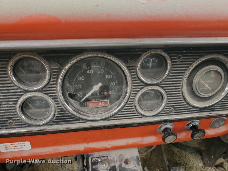 image for item DI4751 1976 Ford F700  dump truck