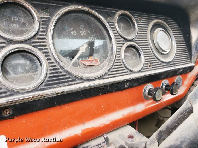 image for item DI4751 1976 Ford F700  dump truck