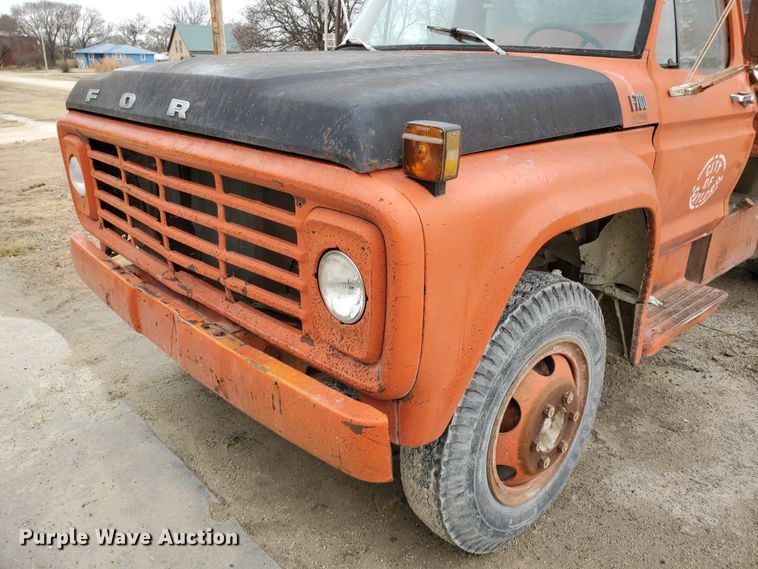 image for item DI4751 1976 Ford F700  dump truck