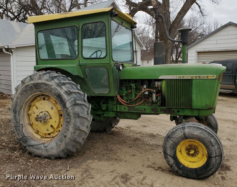 image for item DI4752 1970 John Deere 4020  tractor
