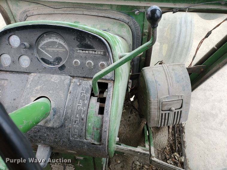 image for item DI4752 1970 John Deere 4020  tractor