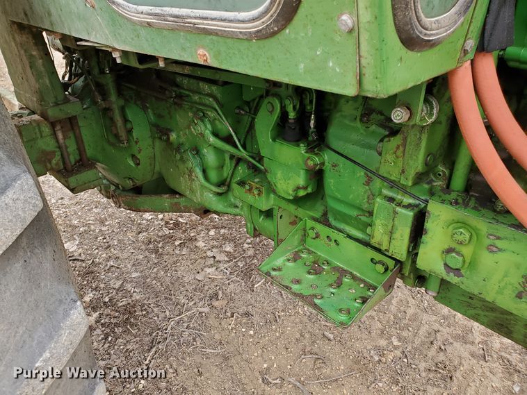 image for item DI4752 1970 John Deere 4020  tractor