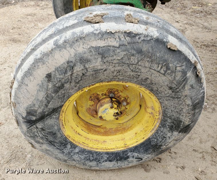 image for item DI4752 1970 John Deere 4020  tractor