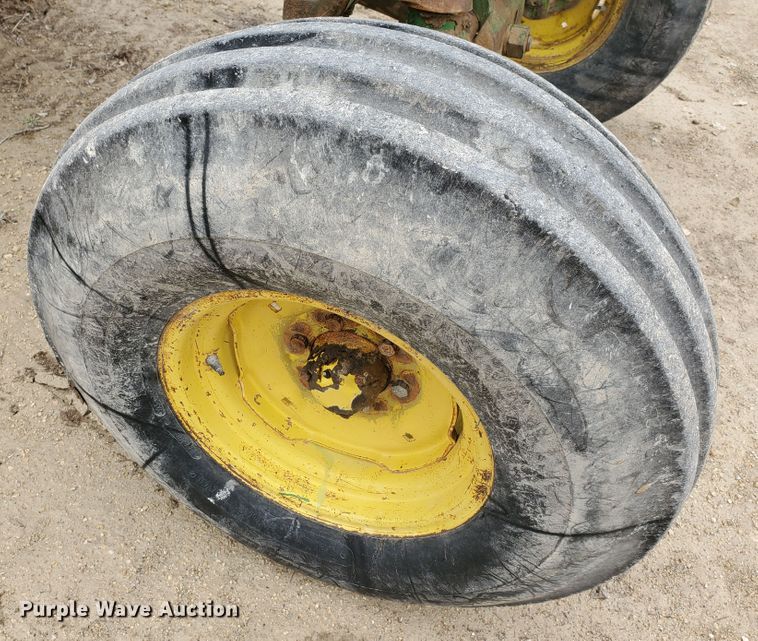 image for item DI4752 1970 John Deere 4020  tractor