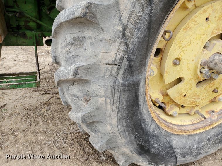 image for item DI4752 1970 John Deere 4020  tractor