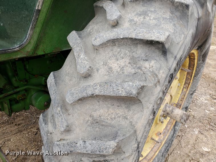 image for item DI4752 1970 John Deere 4020  tractor