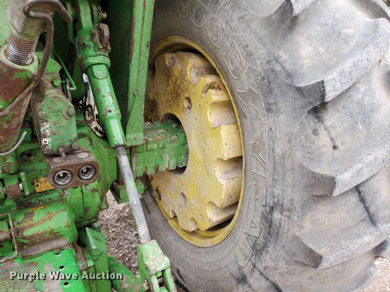 image for item DI4752 1970 John Deere 4020  tractor