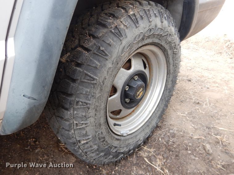 image for item DI5499 1997 Jeep Cherokee  SUV