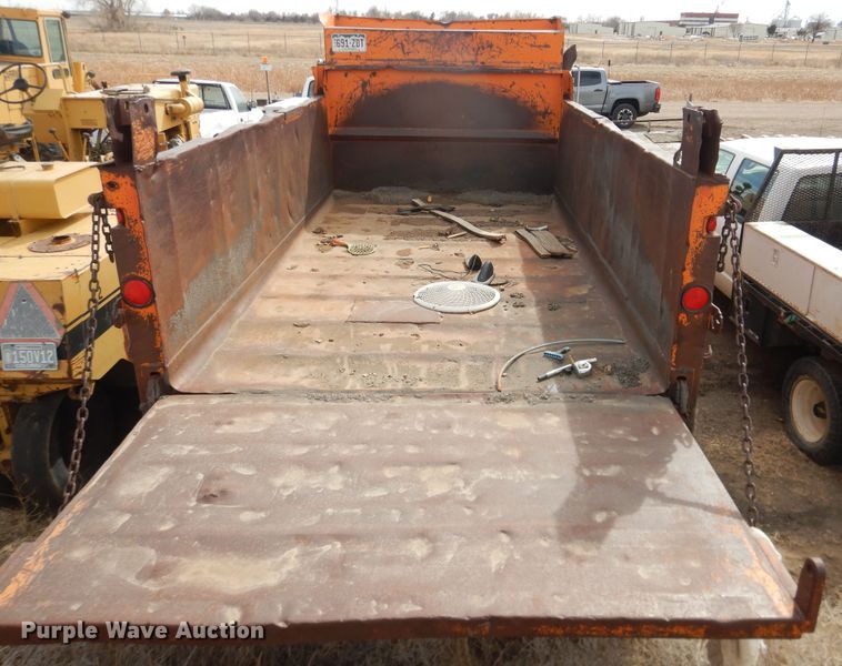 image for item DI5501 1985 International F2574  dump truck