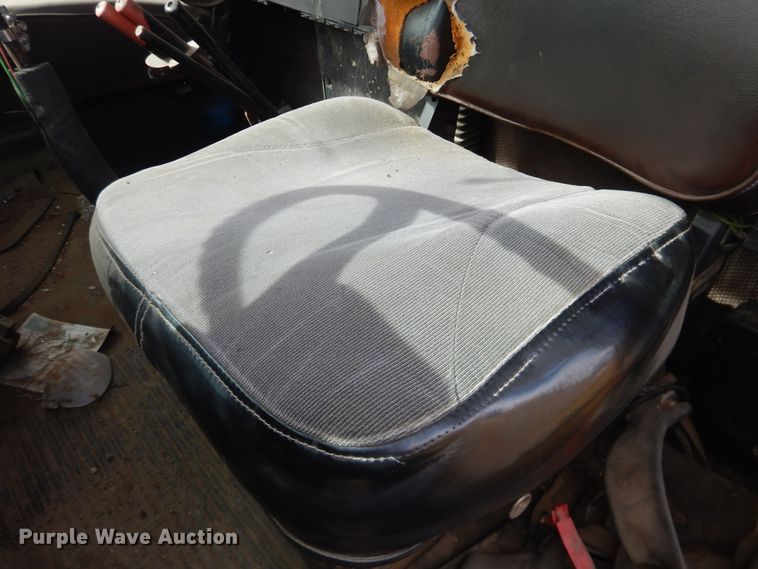 image for item DI5501 1985 International F2574  dump truck