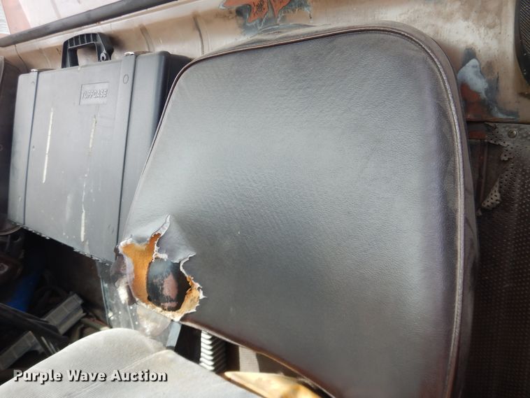 image for item DI5501 1985 International F2574  dump truck