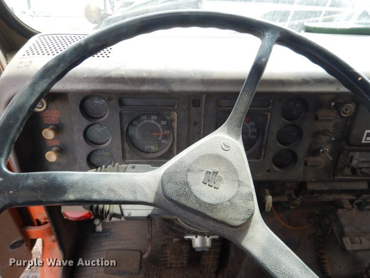 image for item DI5501 1985 International F2574  dump truck