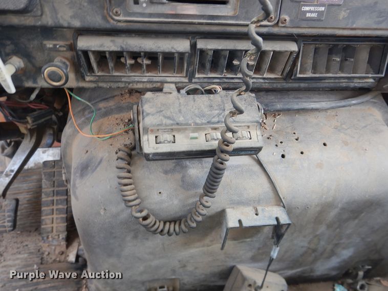 image for item DI5501 1985 International F2574  dump truck