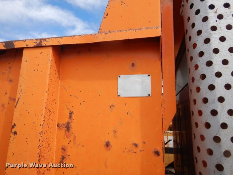 image for item DI5501 1985 International F2574  dump truck