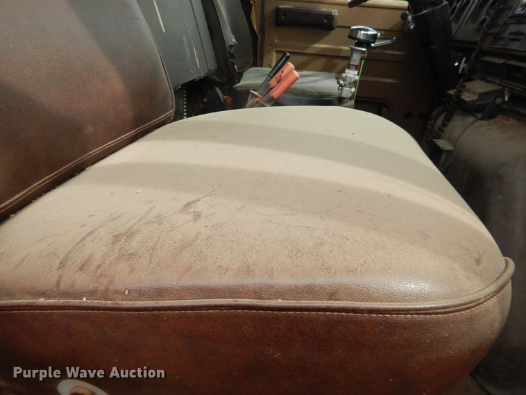 image for item DI5501 1985 International F2574  dump truck