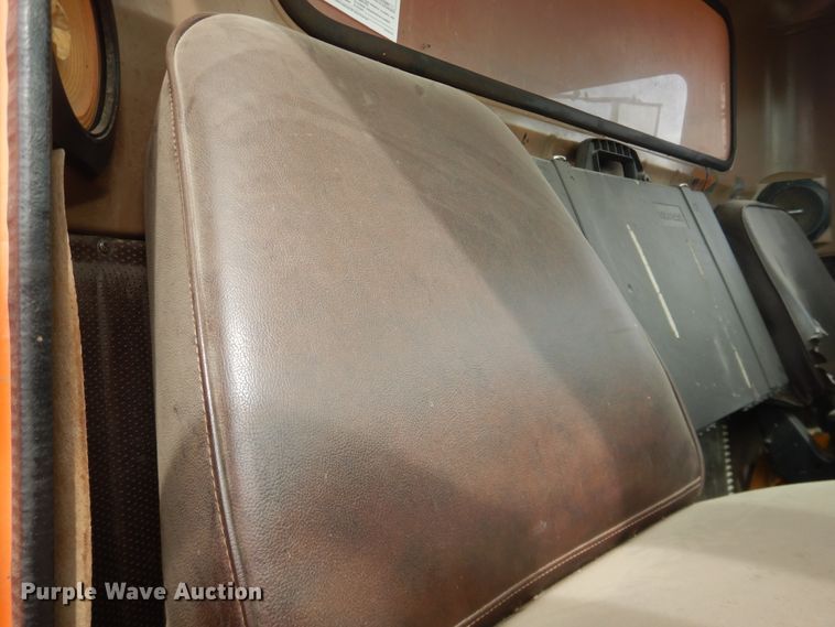 image for item DI5501 1985 International F2574  dump truck