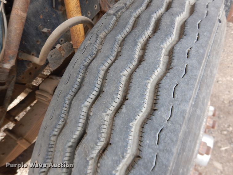 image for item DI5501 1985 International F2574  dump truck