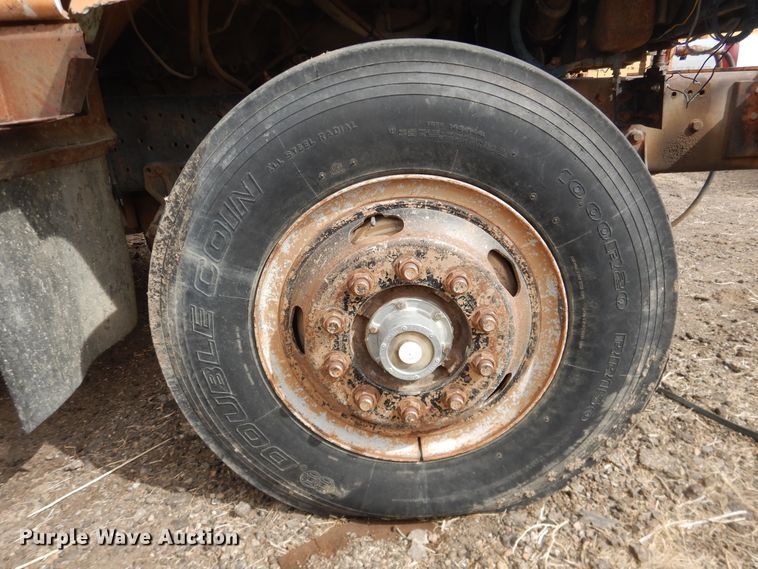 image for item DI5501 1985 International F2574  dump truck