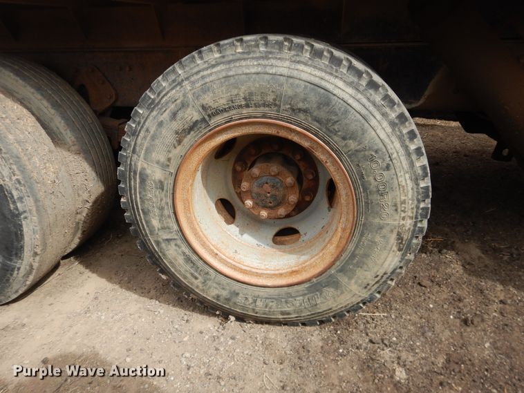 image for item DI5501 1985 International F2574  dump truck