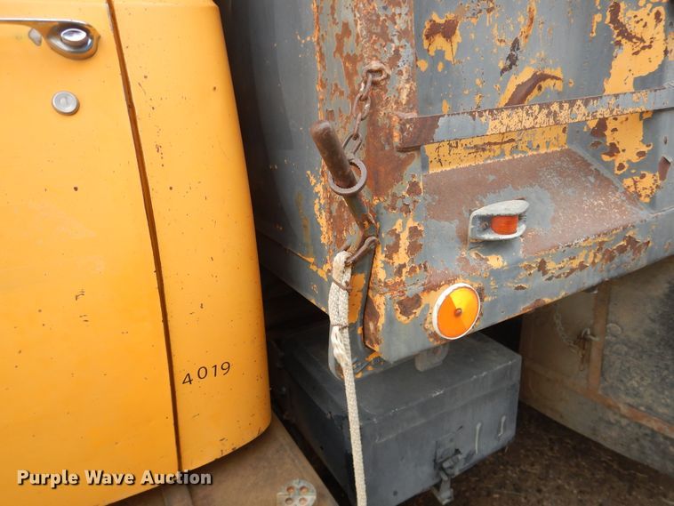 image for item DI5509 1978 GMC Brigadier  dump truck