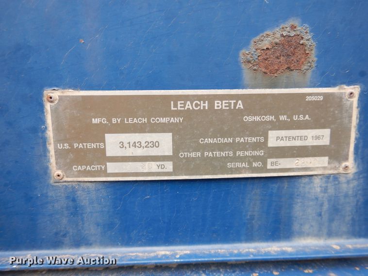 image for item DI5510 1995 Ford L8000  refuse truck