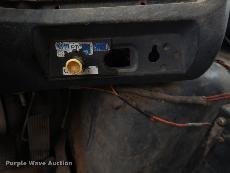 image for item DI5510 1995 Ford L8000  refuse truck