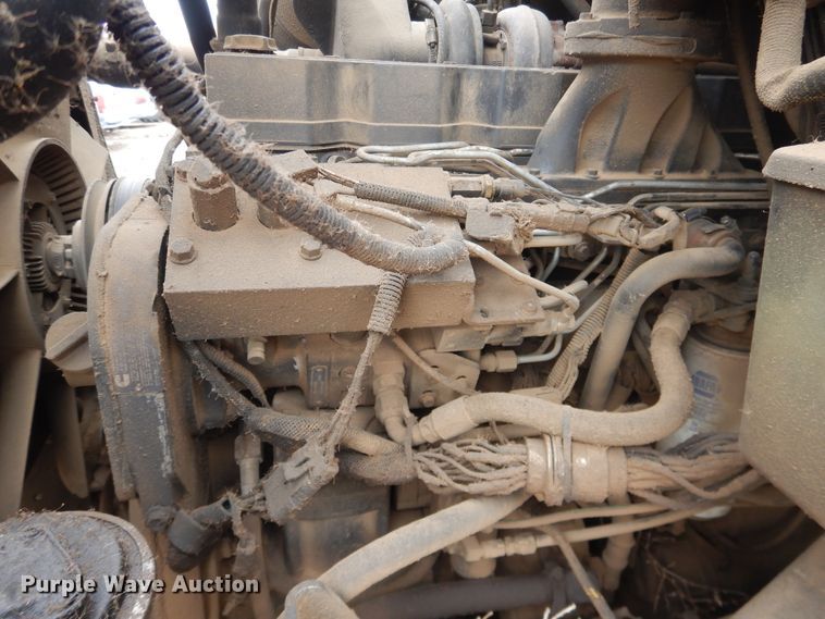 image for item DI5510 1995 Ford L8000  refuse truck