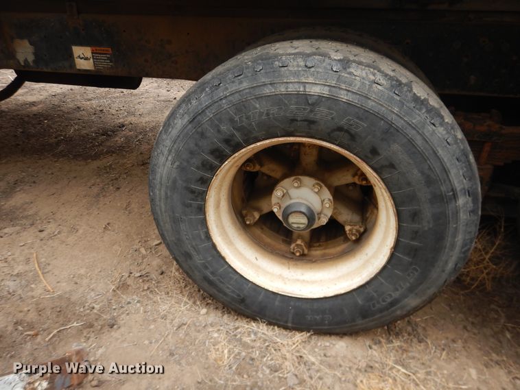 image for item DI5510 1995 Ford L8000  refuse truck