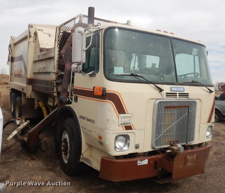image for item DI5511 1992 White GMC WX Xpeditor  refuse truck
