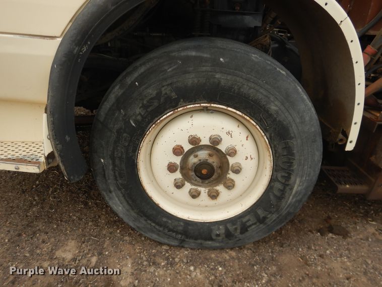 image for item DI5511 1992 White GMC WX Xpeditor  refuse truck