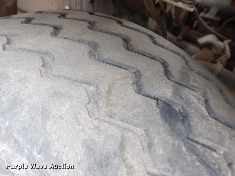 image for item DI5511 1992 White GMC WX Xpeditor  refuse truck