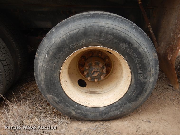 image for item DI5511 1992 White GMC WX Xpeditor  refuse truck