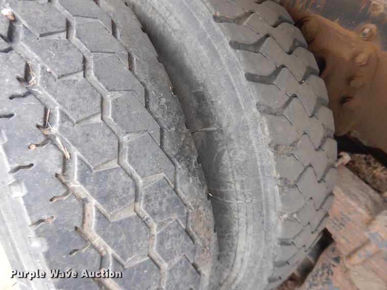 image for item DI5511 1992 White GMC WX Xpeditor  refuse truck