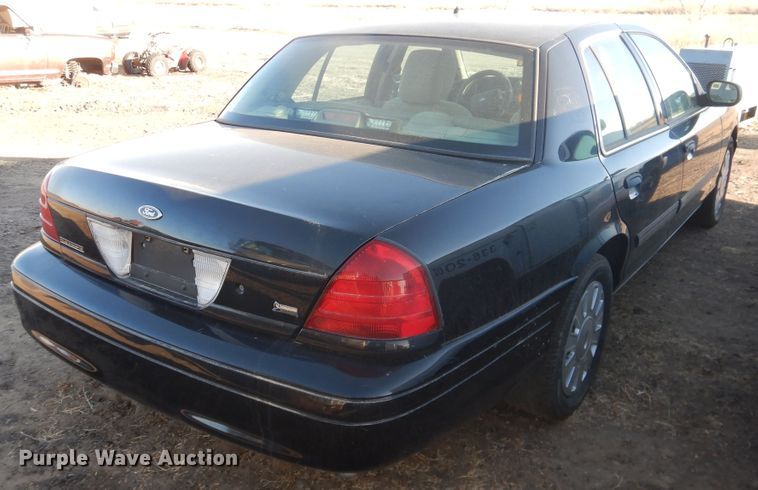 image for item DI5512 2011 Ford Crown Victoria Police Interceptor