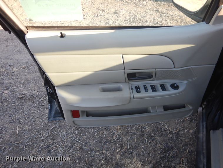 image for item DI5512 2011 Ford Crown Victoria Police Interceptor