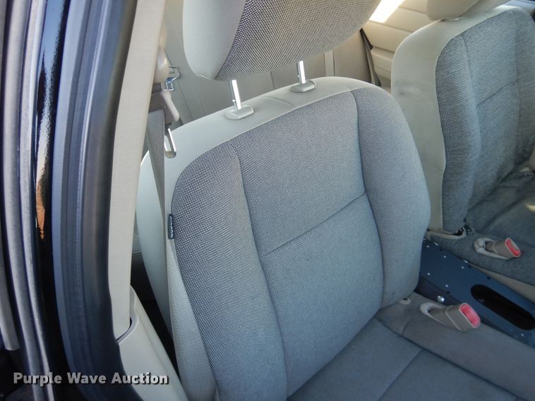 image for item DI5512 2011 Ford Crown Victoria Police Interceptor