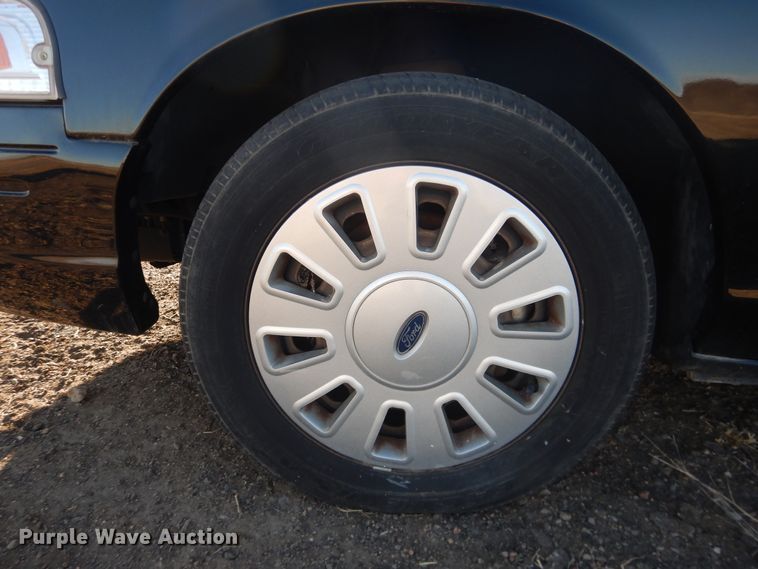 image for item DI5512 2011 Ford Crown Victoria Police Interceptor