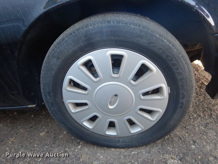 image for item DI5512 2011 Ford Crown Victoria Police Interceptor