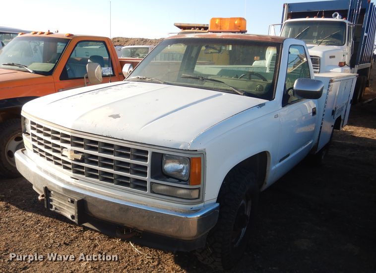 image for item DI5513 1991 Chevrolet K2500  utility bed pickup truck