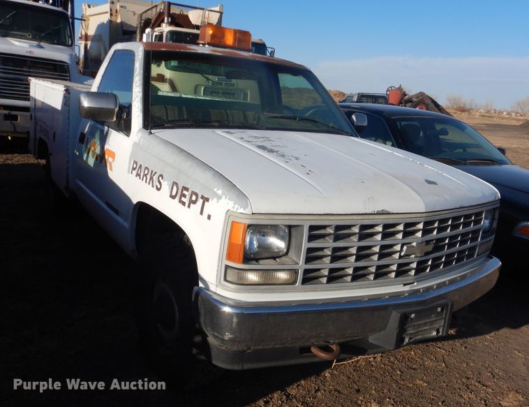 image for item DI5513 1991 Chevrolet K2500  utility bed pickup truck