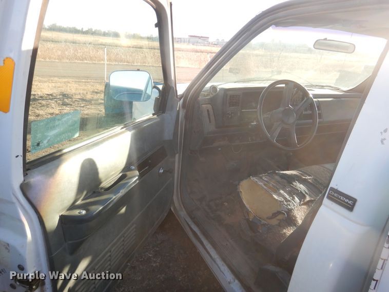 image for item DI5513 1991 Chevrolet K2500  utility bed pickup truck